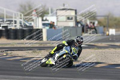media/Nov-02-2025-CVMA (Sun) [[337aff29ab]]/Race 17-Amateur Supersport Middleweight/
